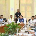 सीएम धामी ने हल्द्वानी में जनपद नैनीताल के वरिष्ठ प्रशासनिक, पुलिस, वन एवं विकास विभाग के अधिकारियों के साथ की उच्चस्तरीय समीक्षा बैठक, मानव-वन्यजीव संघर्ष रोकने के लिए स्थायी समाधान और जवाबदेही तय करने के निर्देश