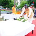मुख्यमंत्री धामी ने एलआईयू निरीक्षक मनोज मनराल के आकस्मिक निधन पर किया गहरा दुःख व्यक्त, पुलिस लाइन में स्व. मनोज मनराल को की श्रद्धांजलि अर्पित