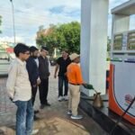 पेट्रोल पंपों का औचक निरीक्षण जारी, स्टॉक, माप एवं गुणवत्ता मानकों की हुई जांच, उपभोक्ताओं को निर्धारित मात्रा एवं मानक गुणवत्ता का पेट्रोल-डीजल उपलब्ध कराना प्रशासन की प्राथमिकताः जिला पूर्ति अधिकारी